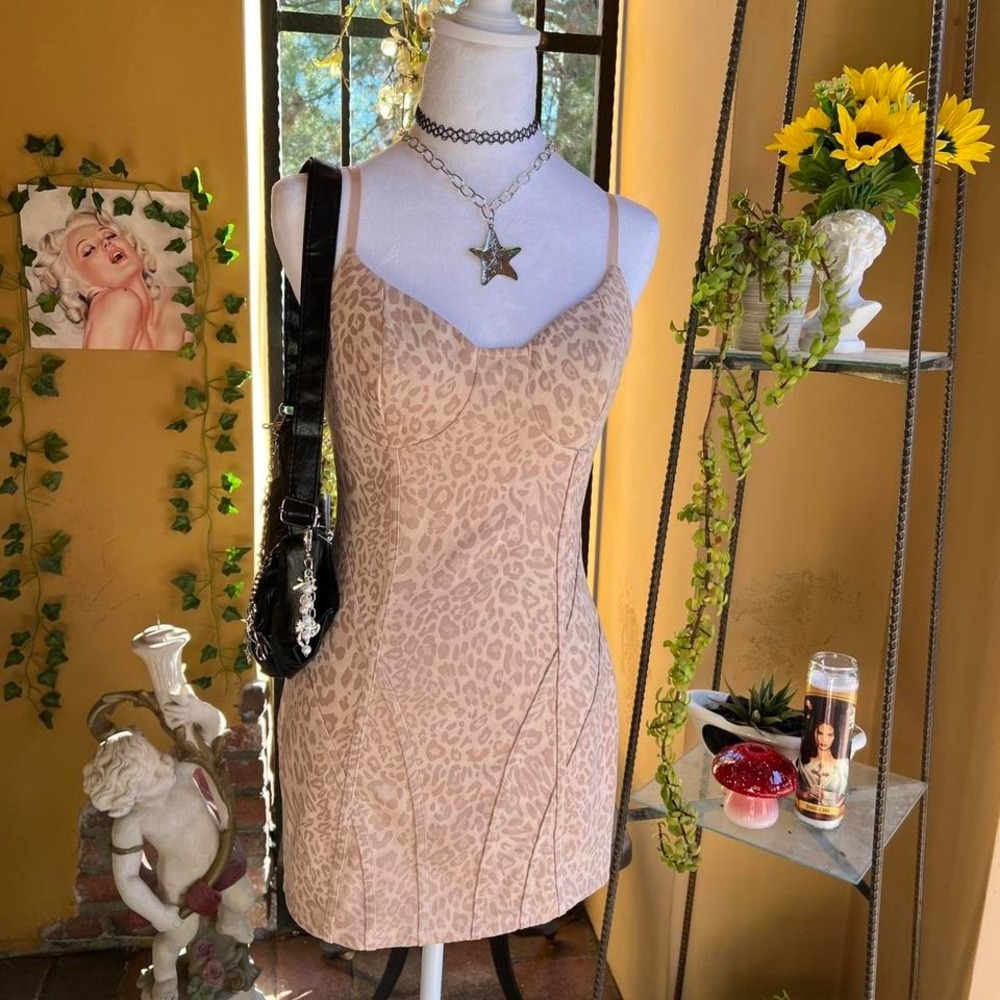 beige bodycon dress mini 2000s glam leopard print